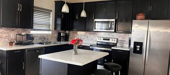 Spacious 4-bedroom house in charming Plainfield with AC