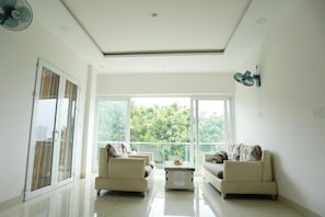 Family Room | Interior