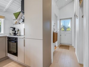 Fridge, microwave, dishwasher, cookware/dishes/utensils - "Kristanna" - 1.2km from the sea by Interhome (Glesborg)