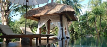 Octopus Villas