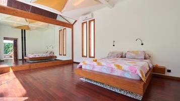 Villa, 2 habitaciones, patio, vistas a la piscina | Tabla de planchar con plancha y wifi gratis