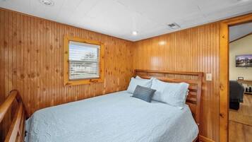 Tabla de planchar con plancha, wifi y ropa de cama