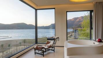 Chambre Double Luxe, vue lac | Intérieur