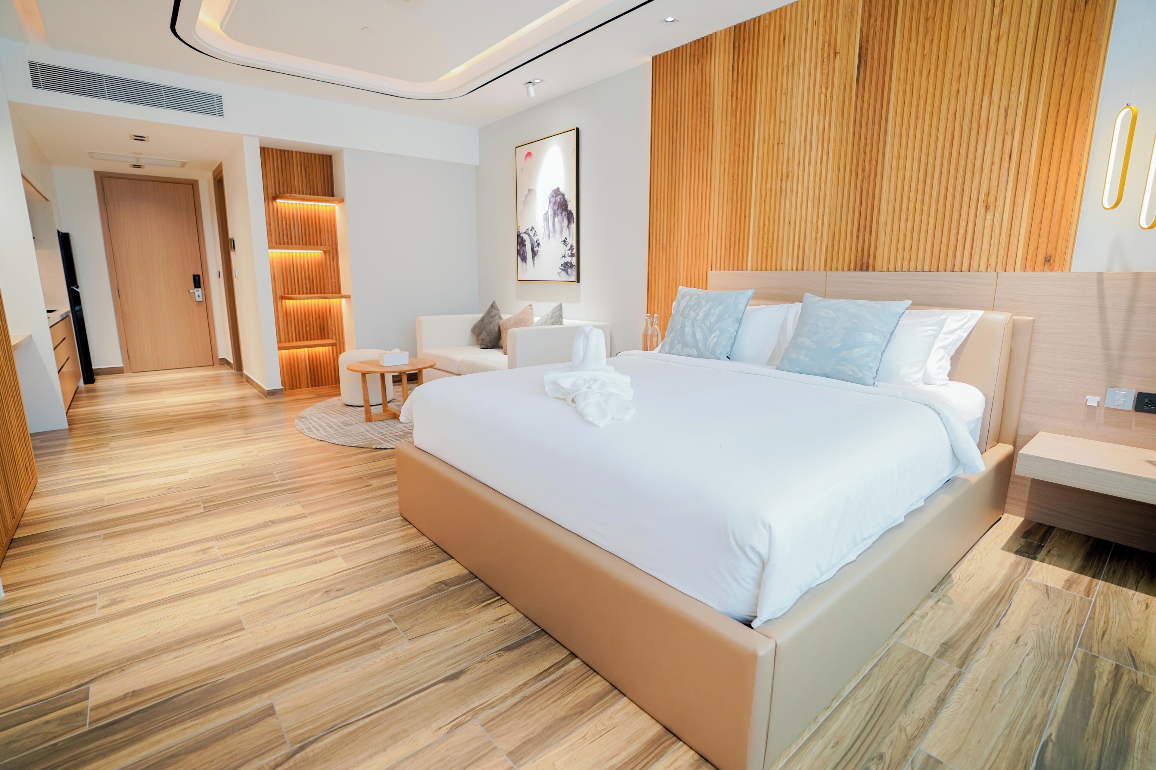 Luxury Studio, City View | Desk, laptop workspace, free WiFi