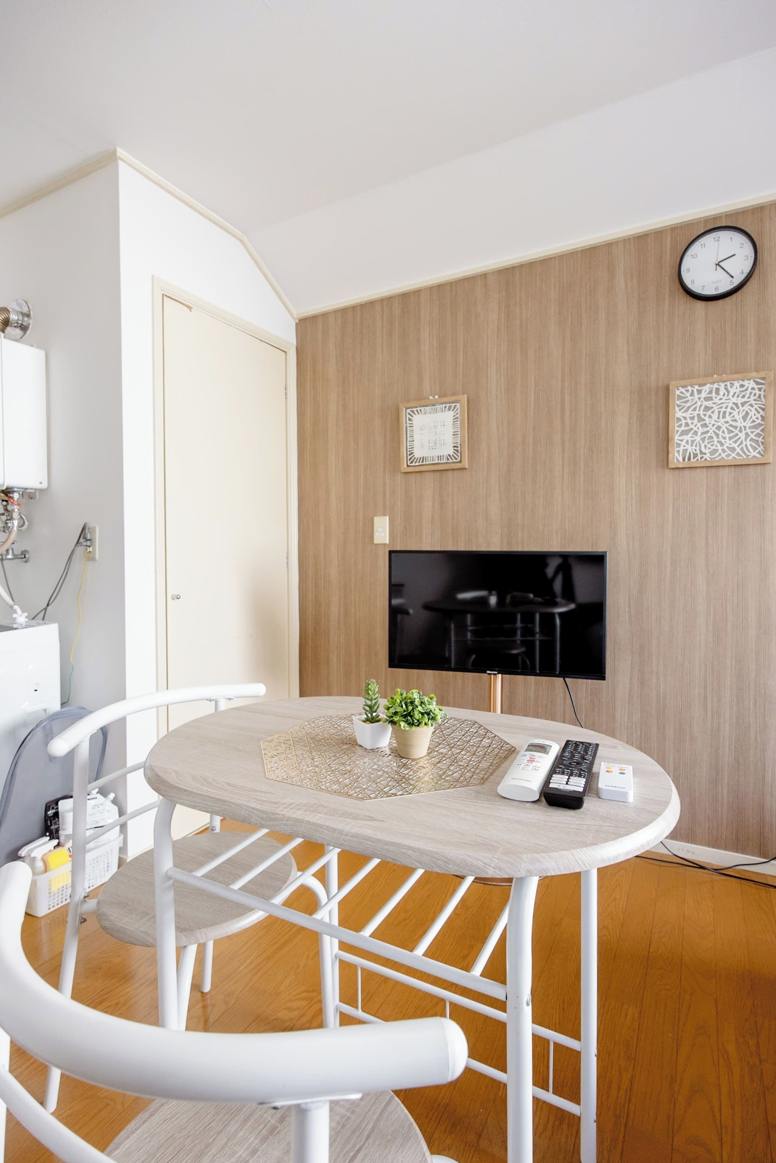 Basic Apartment | Tempat makan