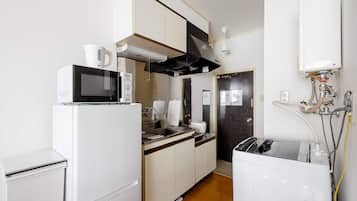 Departamento básico | Cocina privada | Comedor