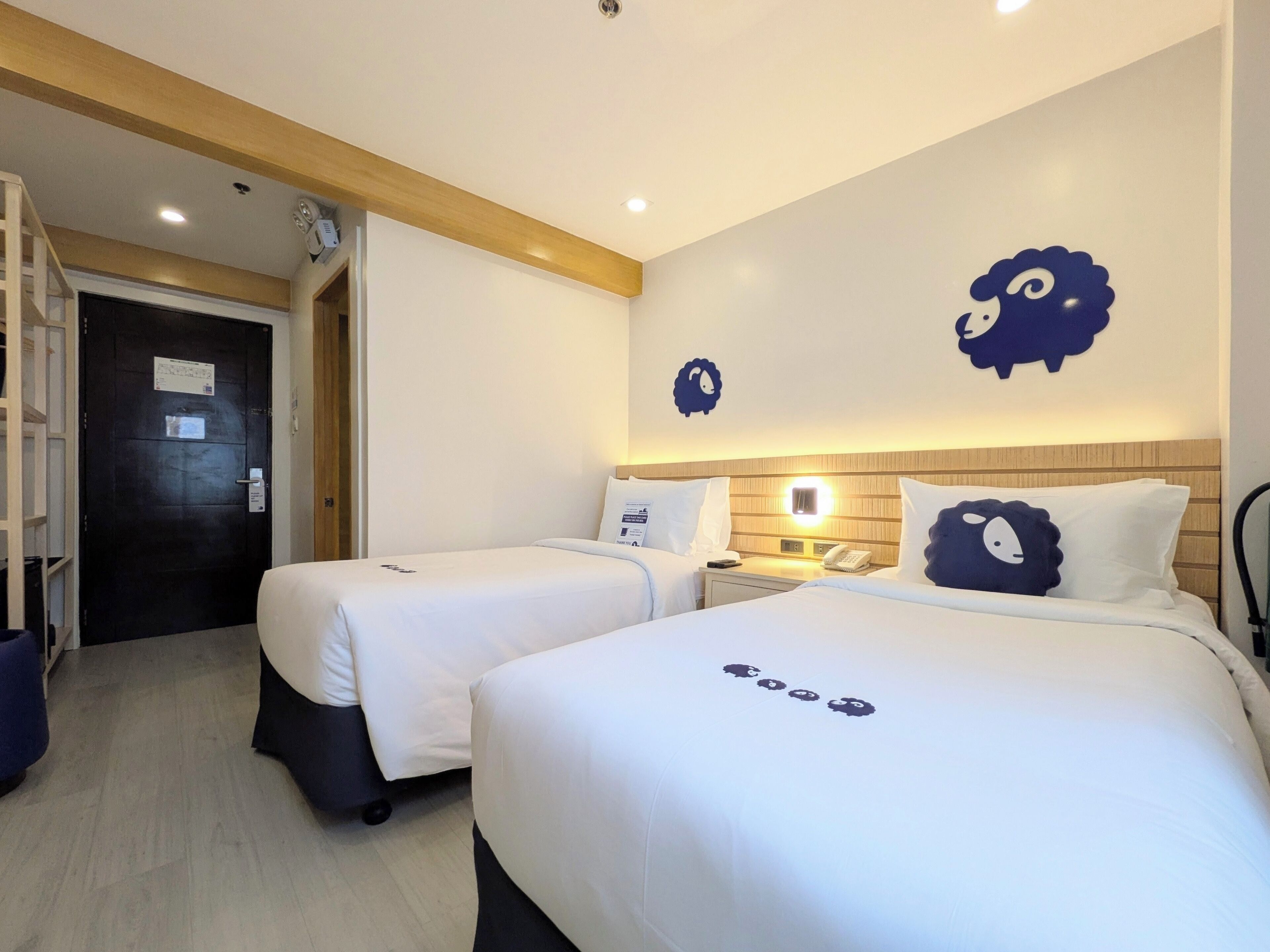 Deluxe Twin Room | Free WiFi, bed sheets