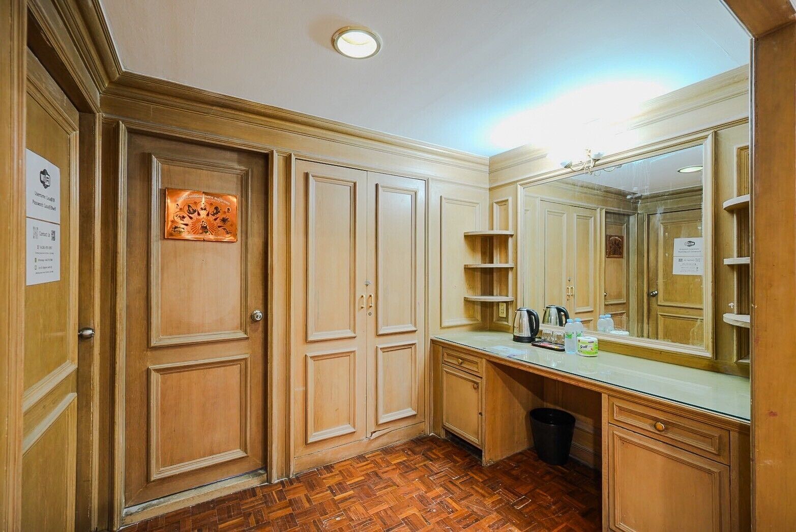 Deluxe Room | Interior