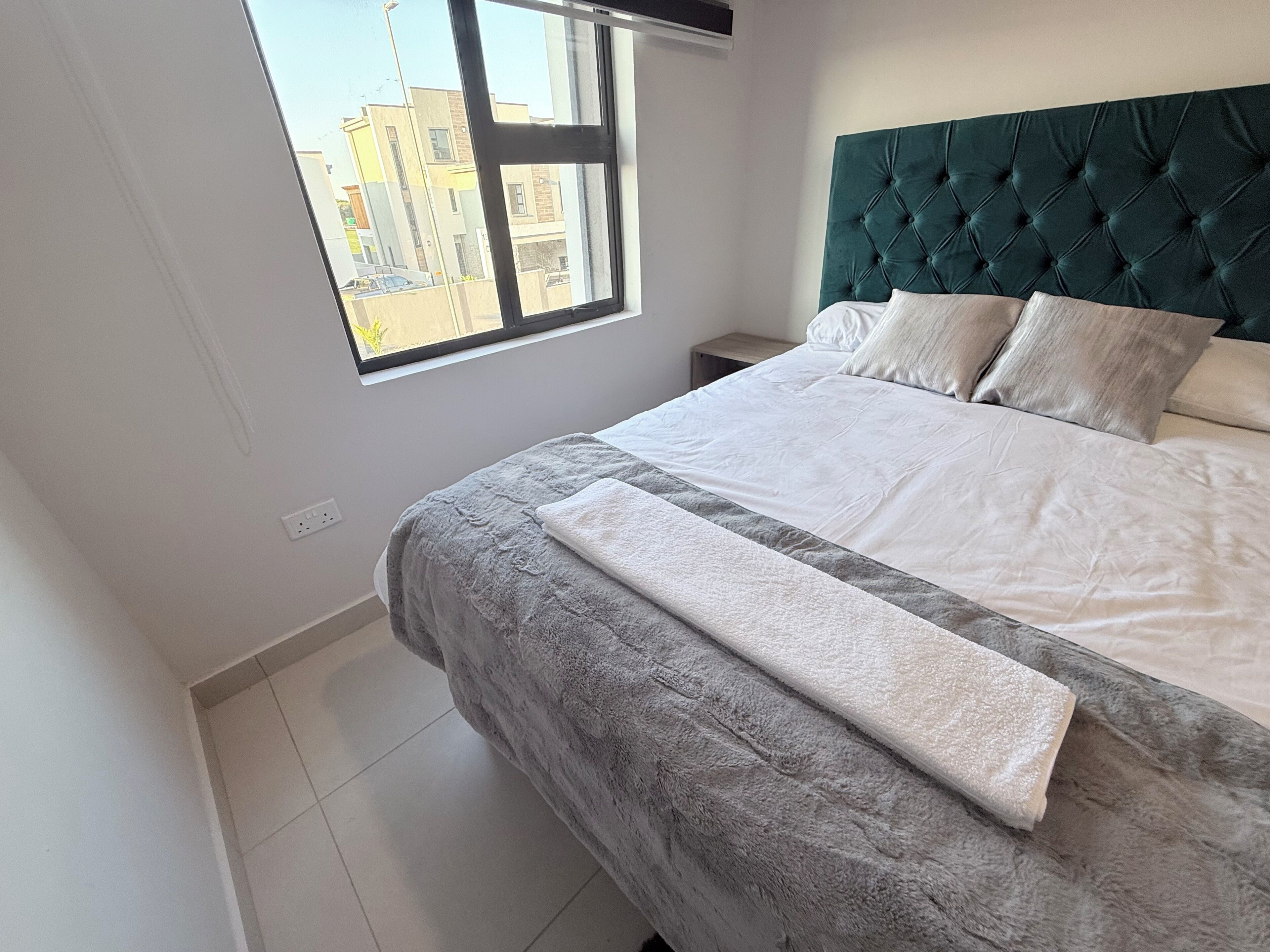 2 dormitorios, tabla de planchar con plancha, wifi y ropa de cama