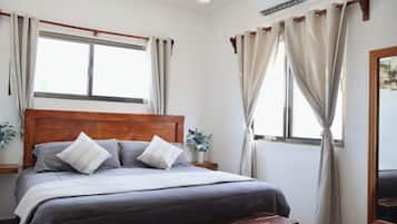 Comfort Room, 1 King Bed, Private Bathroom | Free WiFi
