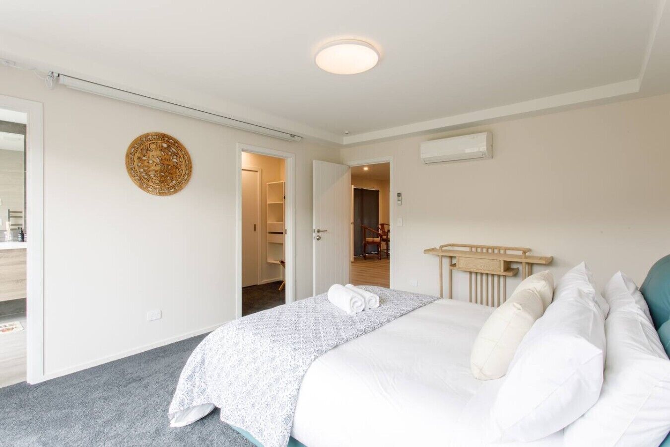 Desk, iron/ironing board, travel cot, WiFi