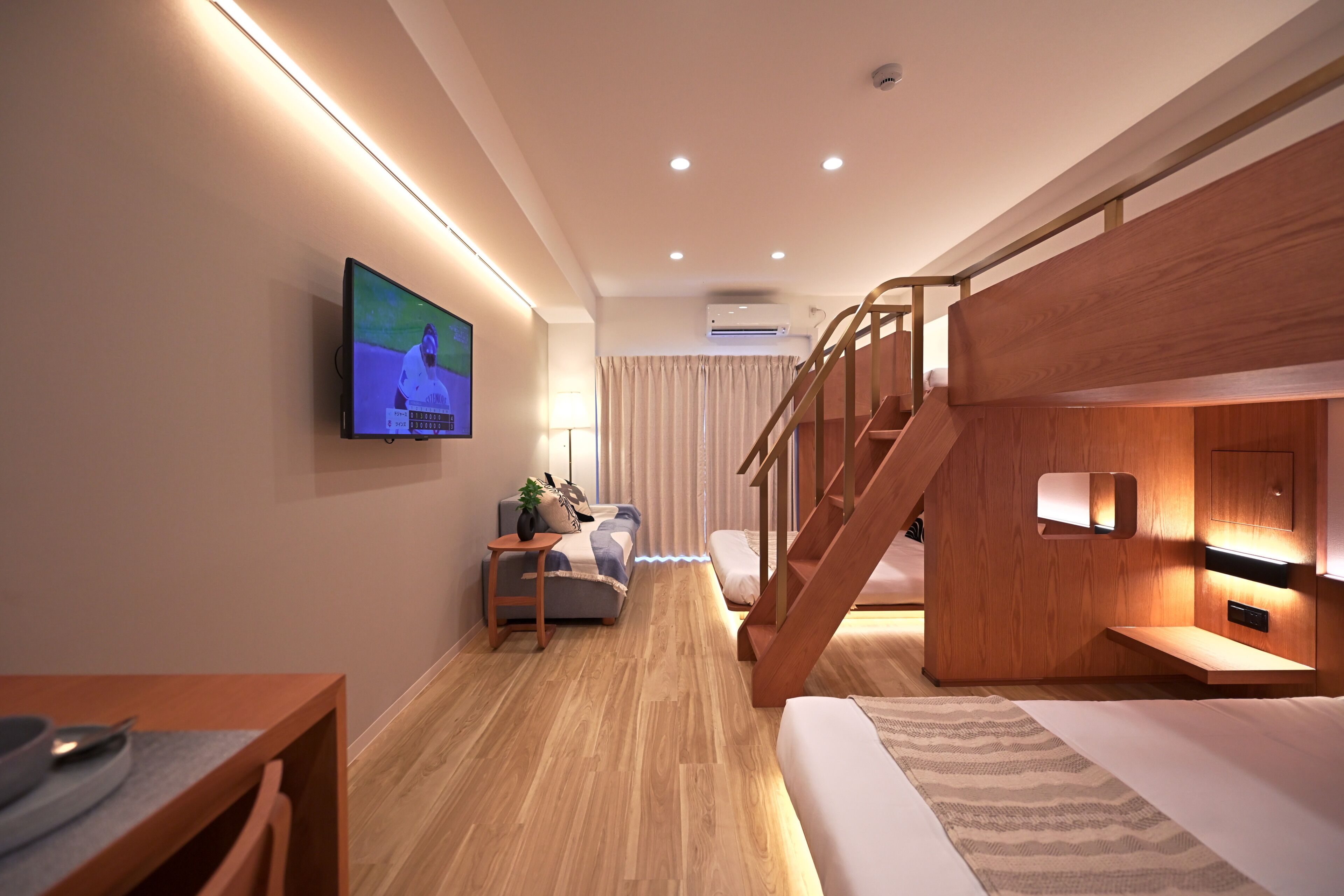 Deluxe Room, Multiple Beds, Non Smoking | Laptop workspace, WiFi (free), bed sheets