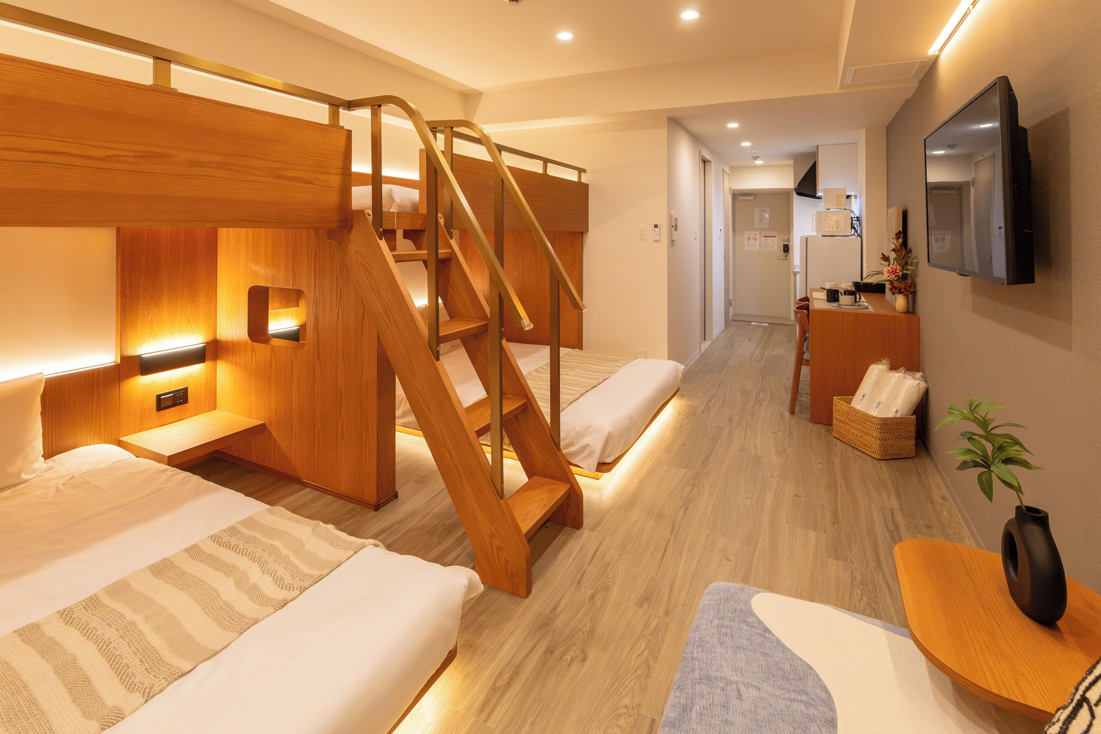 Chambre Confort, non-fumeur | Espace de travail pour ordinateurs portables, accès au Wi-Fi (inclus)