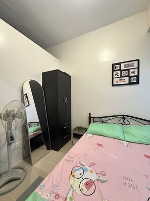 2 Schlafzimmer, Bügeleisen/Bügelbrett, kostenloses WLAN, Bettwäsche