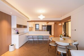 Dining - Zhome- Four Bedrooms 5Beds Near the Bund (SHANGHAI)
