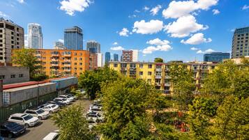Standard Apartment, City View | Parking | Free self parking