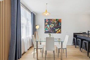 Dining - Waterfront Charm – Cozy 3BR Retreat (Midway Point)