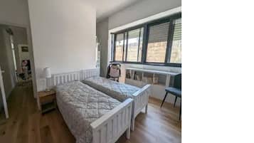 Apartment, Balcony