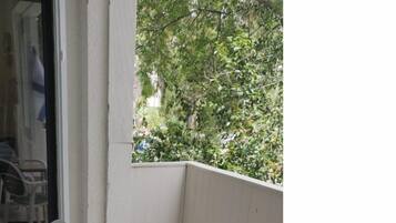 Appartement, balkon | Terrein van de accommodatie