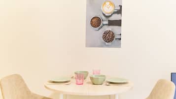 Apartment (101) | Dining