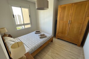 Iron/ironing board, free WiFi, bed sheets - Vrbo Property (Benidorm)