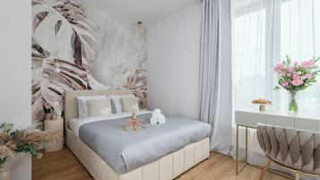 Luxury Apartment, 2 Bedrooms, City View