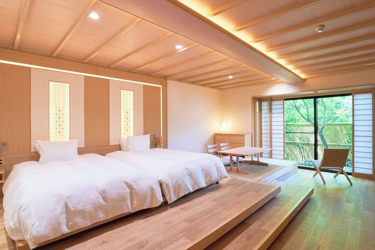 Junior Twin Room, Garden View