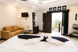 Executive Room, Lake View | Free WiFi - NOIA Hotel Sarangan (Plaosan)