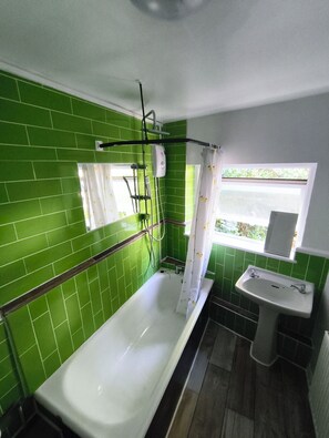 Haartrockner, Seife, Toilettenpapier