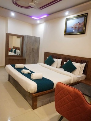 Deluxe Room - Kashi Inn (Varanasi)