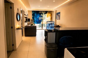 Lobby - Price Drop! Cozy Getaway with Premium Amenities Limited Time Deal (Bouar)