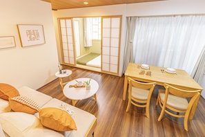 2 bedrooms, free WiFi