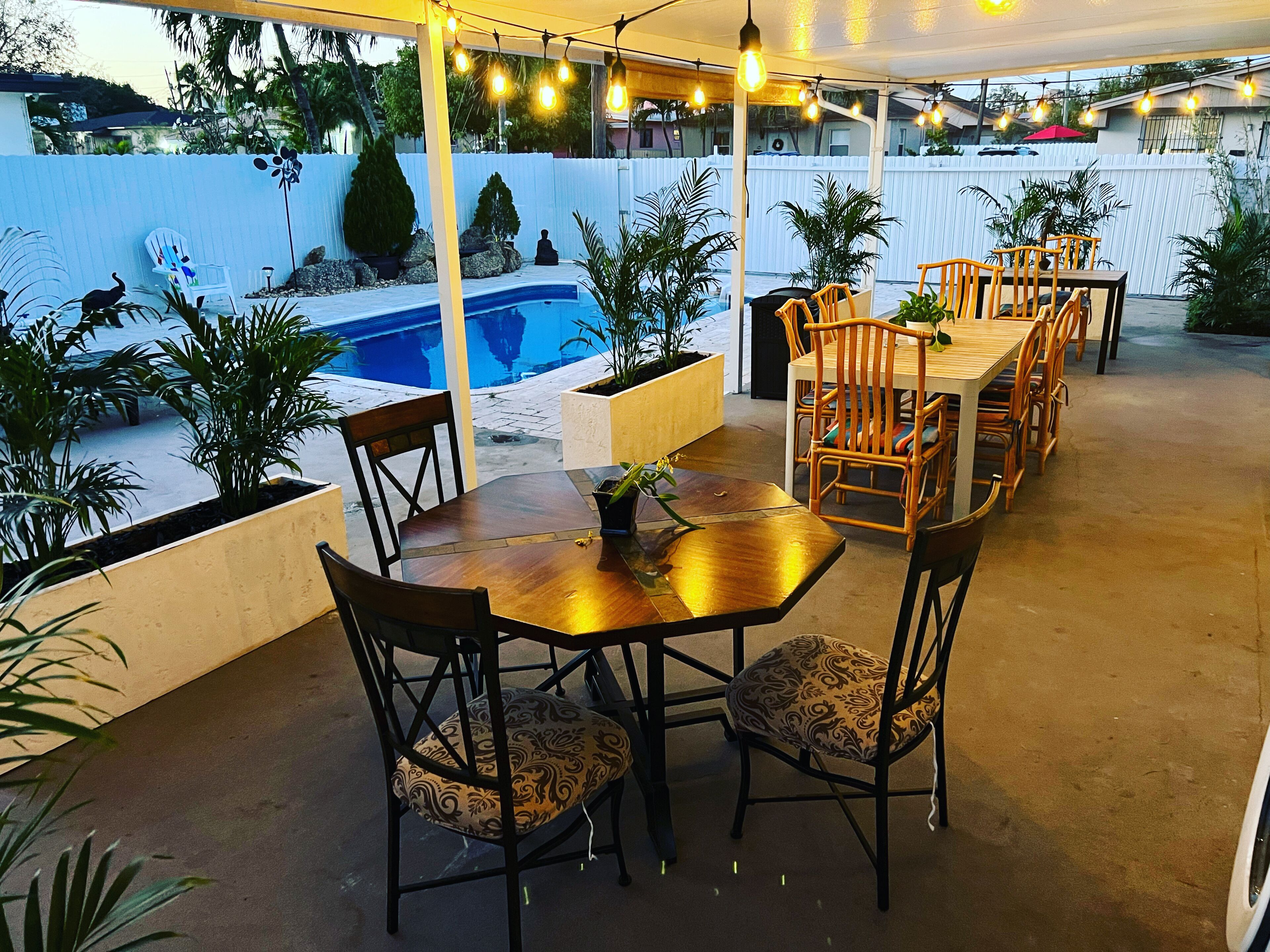 Outdoor dining