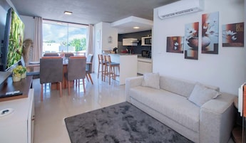 Apartment, City View | Living area