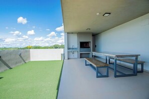 Tempat makan outdoor