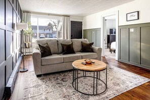 TV - Entire Mini Boutique Hotel • Sleeps 10 (Lockport)