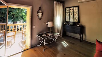 Suite Deluxe, vistas al jardín | Terraza o patio