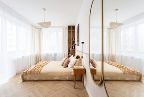 Bügeleisen/Bügelbrett, Reisekinderbett, WLAN, Bettwäsche