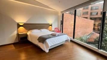 Deluxe Suite, Balcony, City View