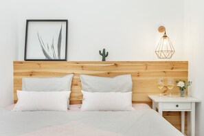 Bügeleisen/Bügelbrett, Reisekinderbett, WLAN, Bettwäsche