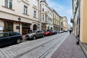 Parking - Secret Studio at Main Square D2 (Kraków)