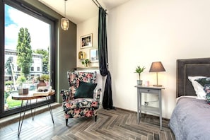 Iron/ironing board, WiFi, bed sheets - Designer Suite • Elevator, Balcony & A/C • Main Sq (Kraków)