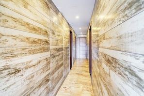 Interior - Super Townhouse Taj Mahal East Gate (Agra)