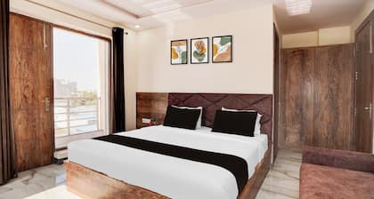 Super Townhouse Taj Mahal East Gate