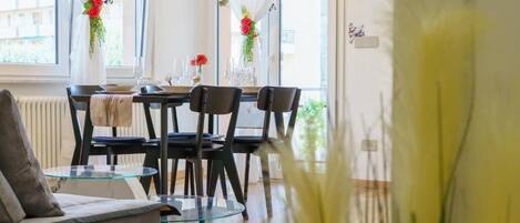 Premium appartement, balkon, uitzicht op de stad | Dineren