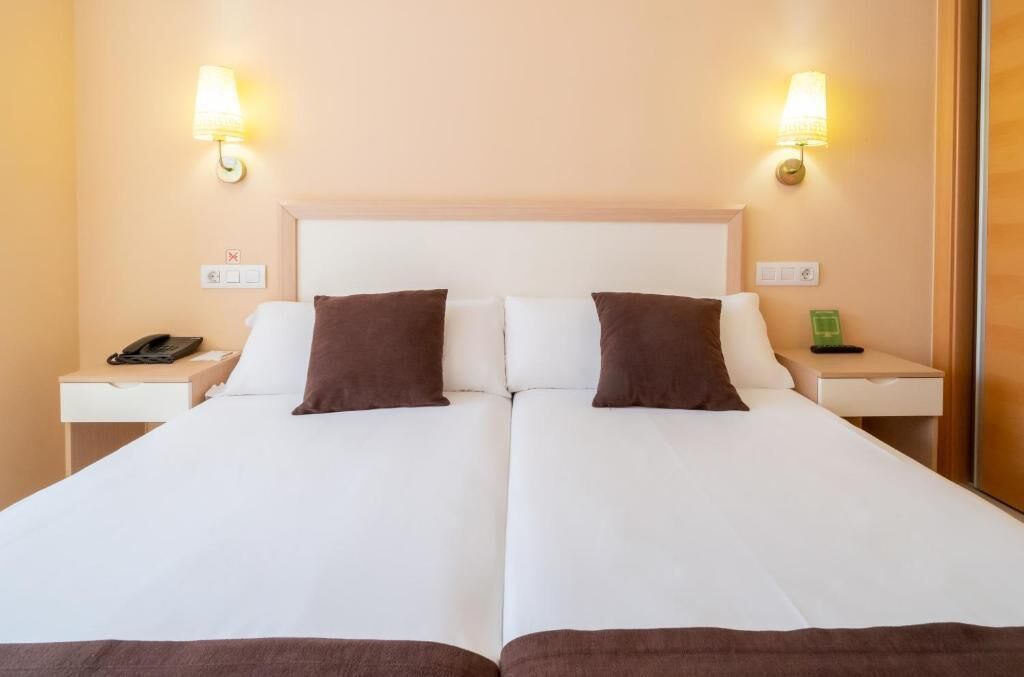 Twin Room, City View | In-room safe, soundproofing, free WiFi, wheelchair access
