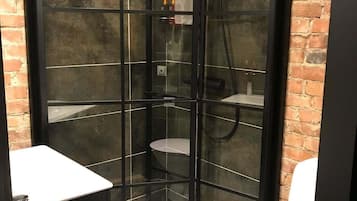 Doppelzimmer, Stadtblick | Badezimmer