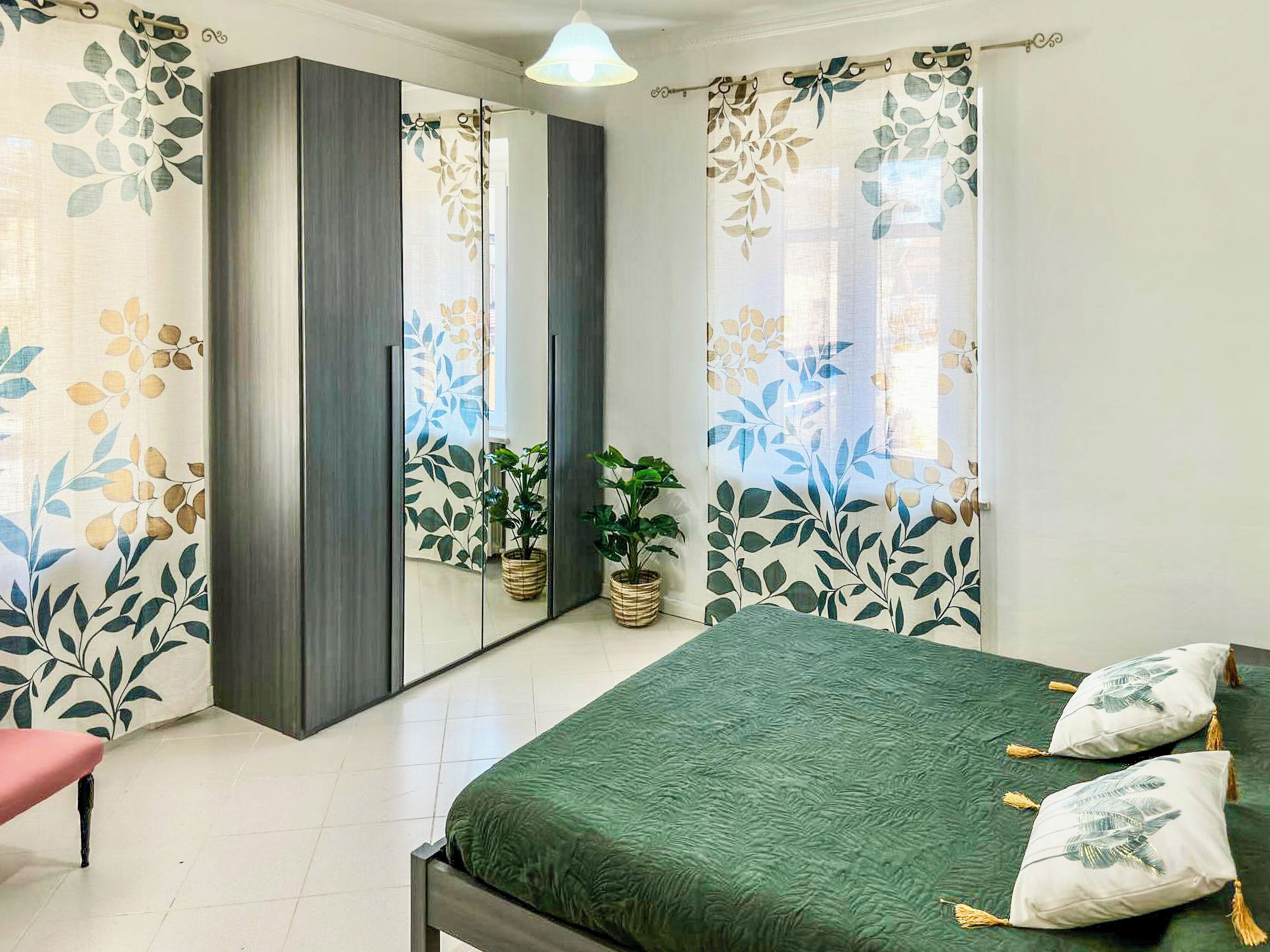 Casa | Ferros/tábuas de passar roupa, Wi-Fi de cortesia