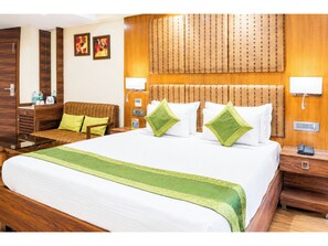 Soundproofing, free WiFi - Hotel The Divine Shimla  (Shimla)