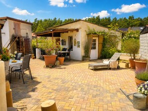 Outdoor dining - Vrbo Property (Torgelow)